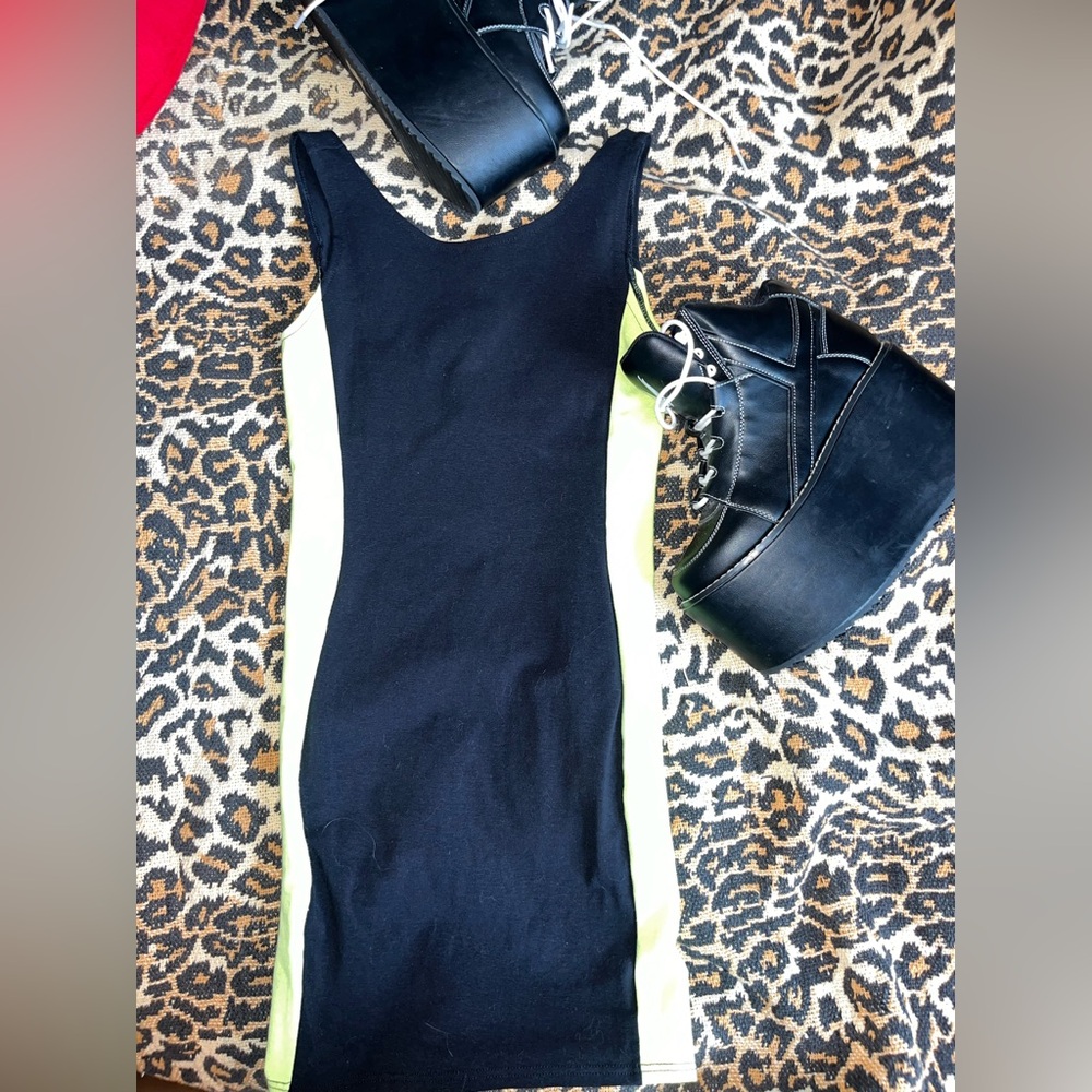 Vintage 90s Stylish Black and neon yellow/green Dress